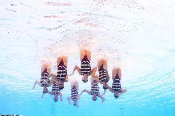 和平精英与体育项目爬山的跨界融合