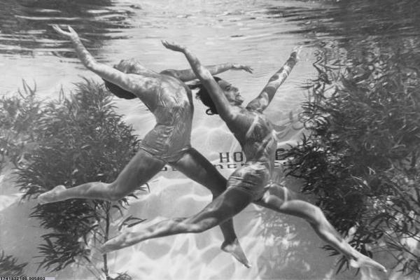 如何提高体育培训课程的推广效果？