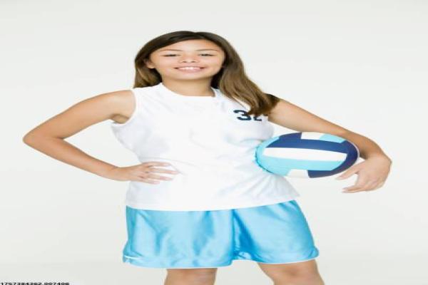 体育培训活动海报设计创意技巧